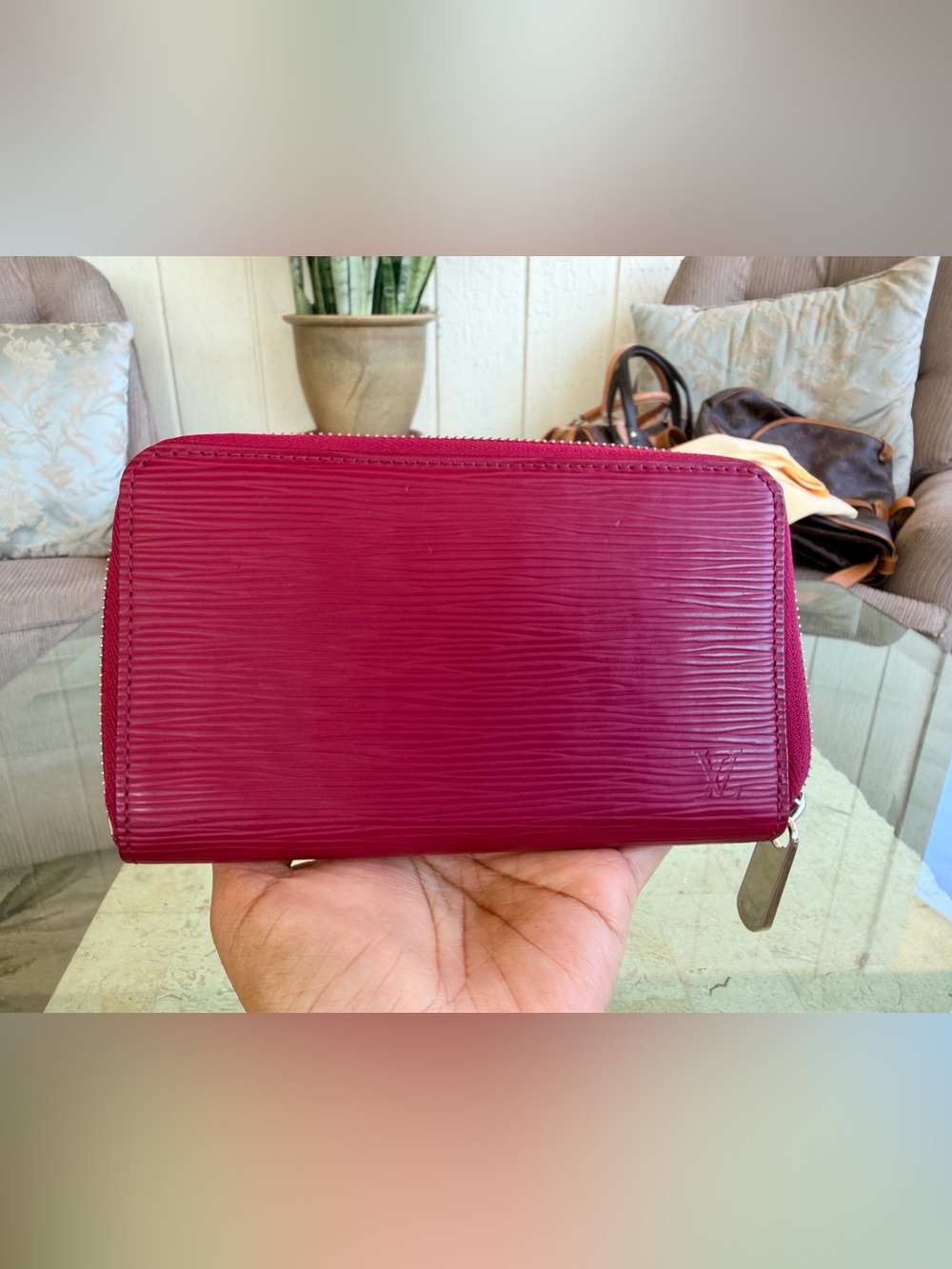 Like 🆕 Louis Vuitton Mini Organizer Wallet Epi💝💝💝